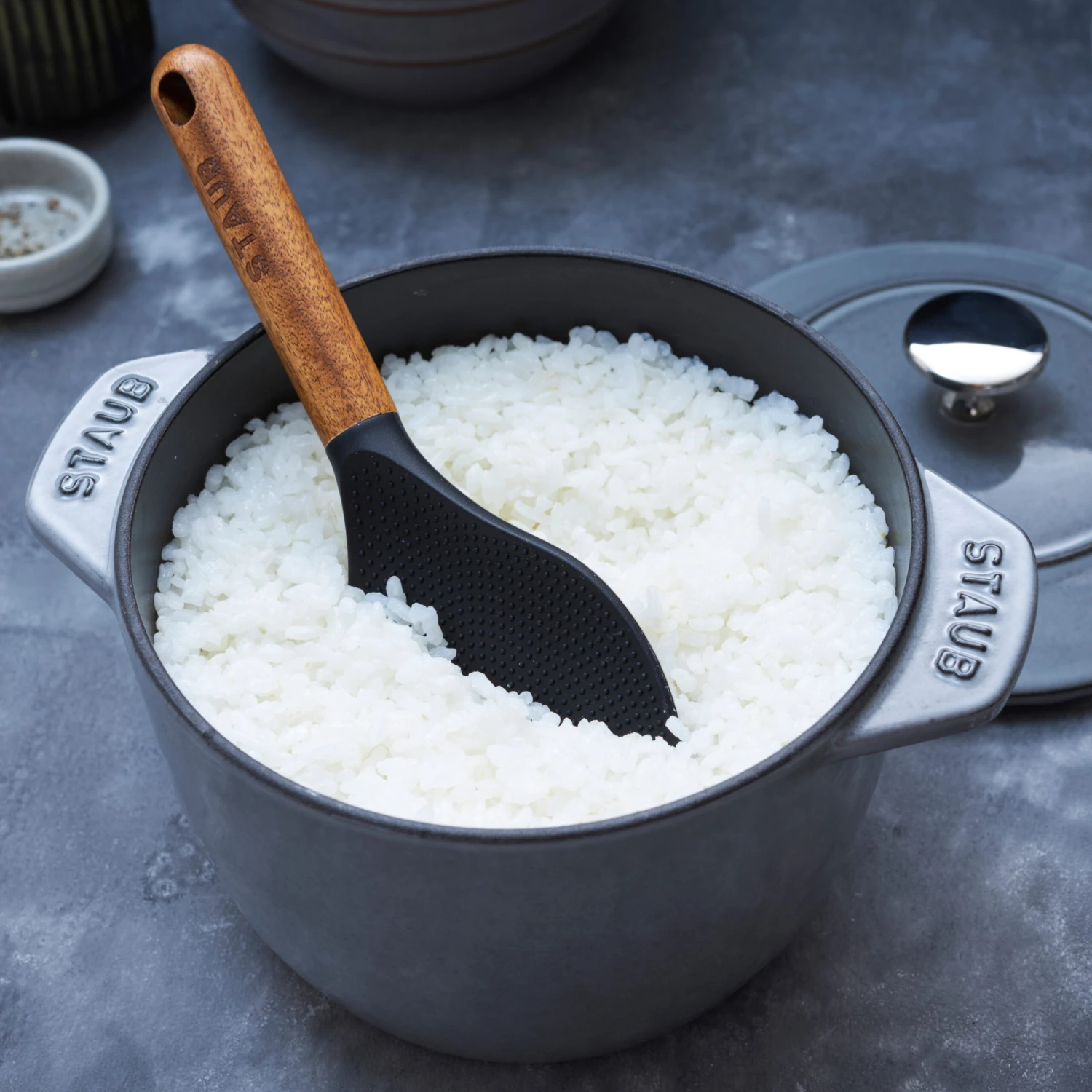 Staub Rice Cocotte Gietijzeren Braadpan 1,6 L 4 Staub Rice Cocotte Gietijzeren Braadpan 1,6 L - Afbeelding 2