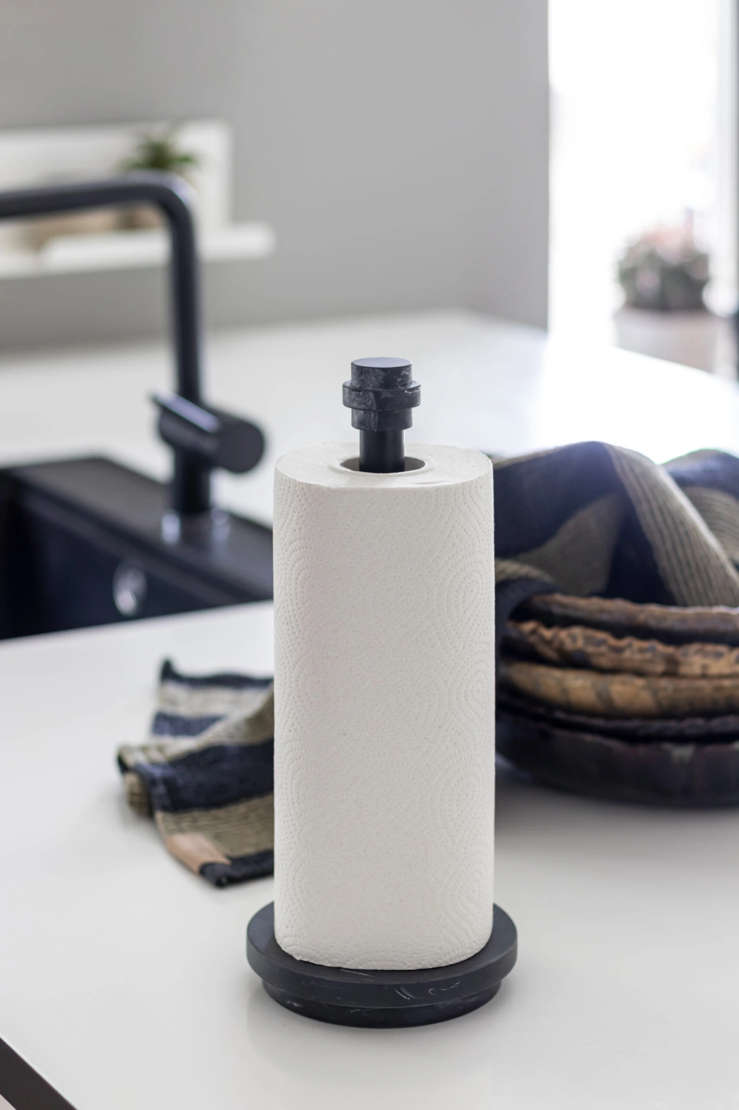 Mette Ditmer Attitude Kitchen Keukenrolhouder 33 Cm 5 Mette Ditmer Attitude Kitchen Keukenrolhouder 33 Cm - Afbeelding 3