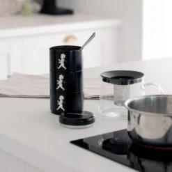 Solstickan Voorraadpot Driedelig Ø8,5 Cm 9 Solstickan Voorraadpot Driedelig Ø8,5 Cm -Keukenwinkel 569465 01 41 EnvironmentImage 5bcb39a64b