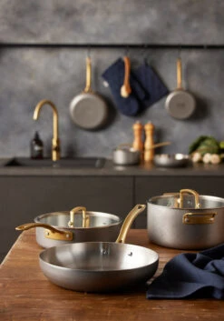 Pillivuyt Durance Hapjespan Met Deksel Ø24 Cm -Keukenwinkel 572168 01 10 EnvironmentImage 2be88ff296